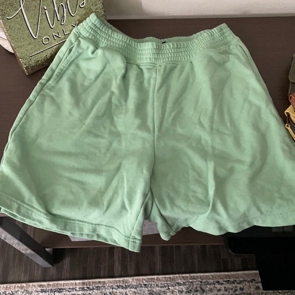 Basics Shorts